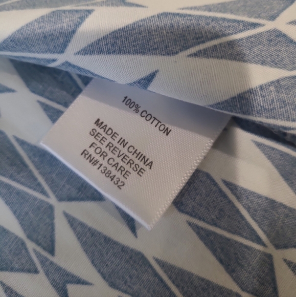 Modcloth Women's SZ M top Peter Pan Collar blue geo design NWOT office casual - Picture 8 of 9